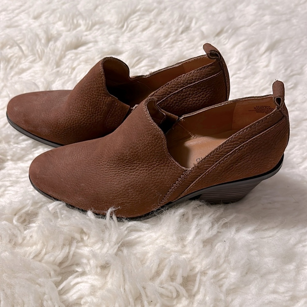 Women’s Lucky Brand Vennia Bootie Cognac - Size 8.5US